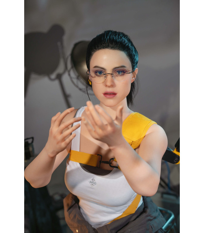 Game Lady Full Silicone Doll Mama 168 cm - Realistic & Lifelike Design