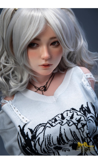 Irontech Hybrid Sex Doll Misa Mit Silikon Kopf Und TPE Körper 154 cm
