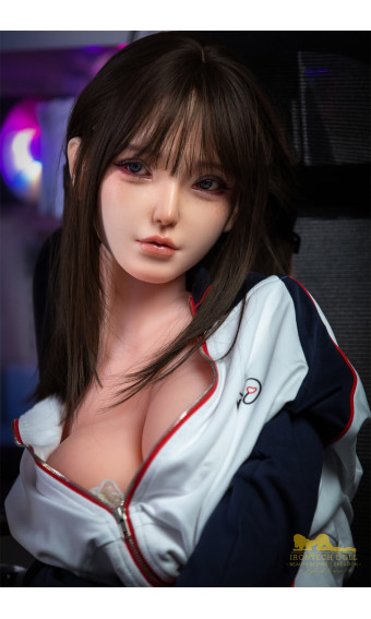 Irontech Hybrid Sex Doll Yu mit Silikon Kopf und TPE Körper 154 cm