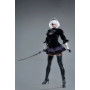 Game Lady 2B's Outfit und Stiefel