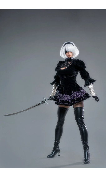 Game Lady 2B's Outfit und Stiefel