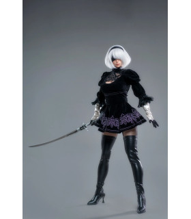 Game Lady 2B's Outfit und Stiefel