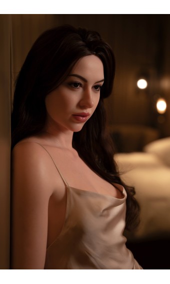 Zelex Fusion Ximena: 168cm kurvige Sexpuppe selbst konfigurieren